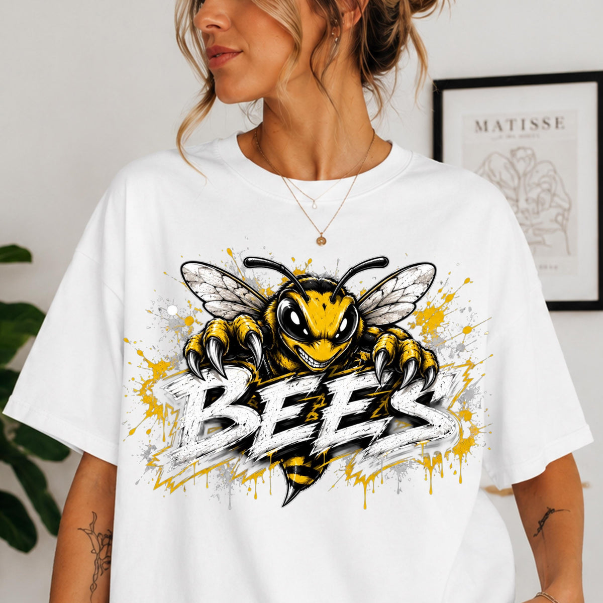 Angry bee hornet mascot PNG, mockup 2